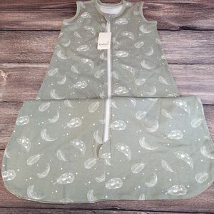 Owlivia Organic Cotton Sleep Sack NWT feather Onsie Pajamas 18 to 24 mo.